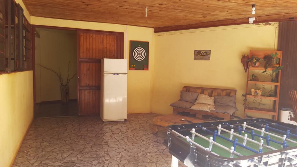 Residencial Uno Hostel Puerto Iguazu Exterior photo